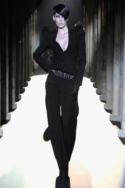 Look 1